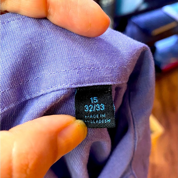 VanHeusen gently worn button-uo shirt - Picture 6 of 6